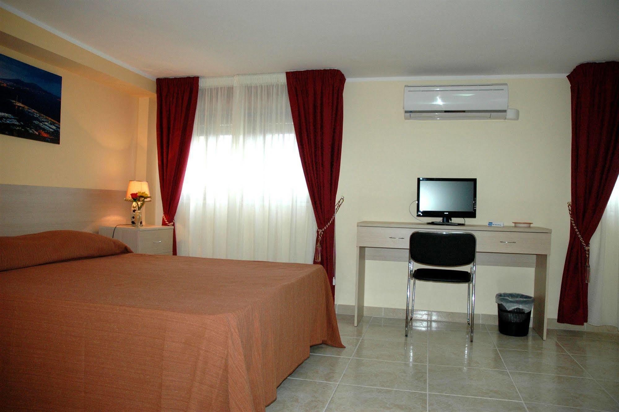 Cassiodoro Rooms Affittacamere 卡坦扎罗 外观 照片