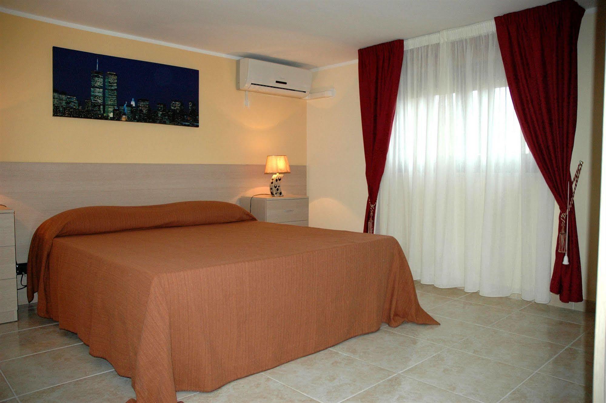 Cassiodoro Rooms Affittacamere 卡坦扎罗 外观 照片